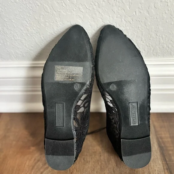 Seychelles Black Floral Lace Almond Toe Slip On Ballet Flats Size 7.5 NEW - Picture 7 of 8